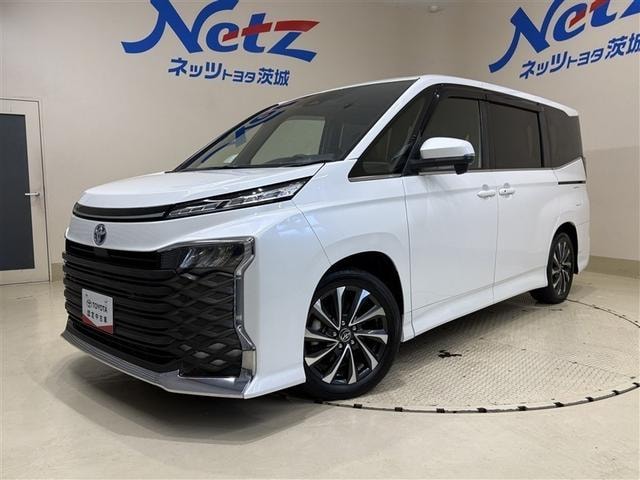 Toyota VOXY 2022 — фото автомобиля 1