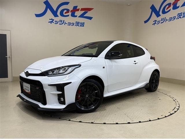 Toyota GR YARIS 2023 — фото автомобиля