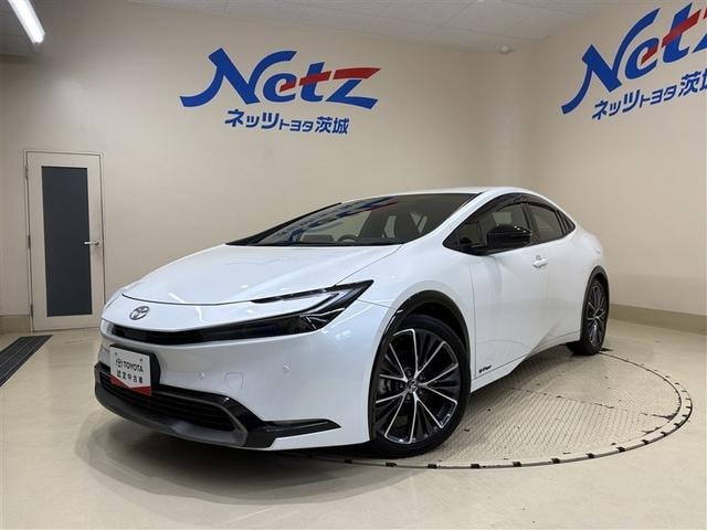 Toyota PRIUS 2023 — фото автомобиля 1