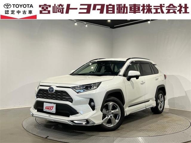 Toyota RAV4 2021 — фото автомобиля 1