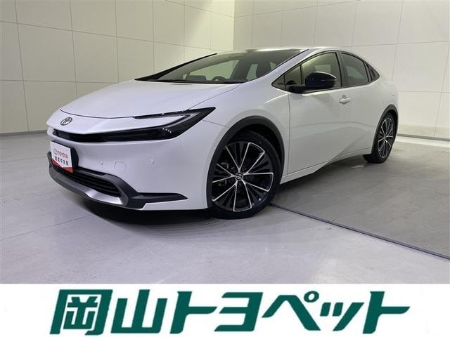 Toyota PRIUS 2023 — фото автомобиля 1