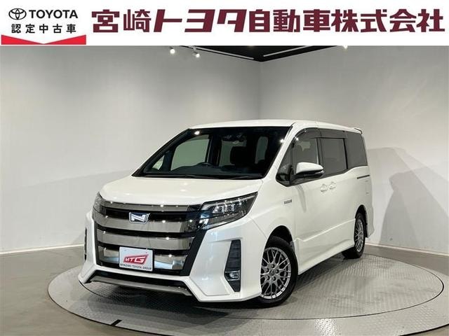 Toyota NOAH 2017 — фото автомобиля 1