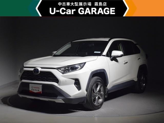 Toyota RAV4 2020 — фото автомобиля 1