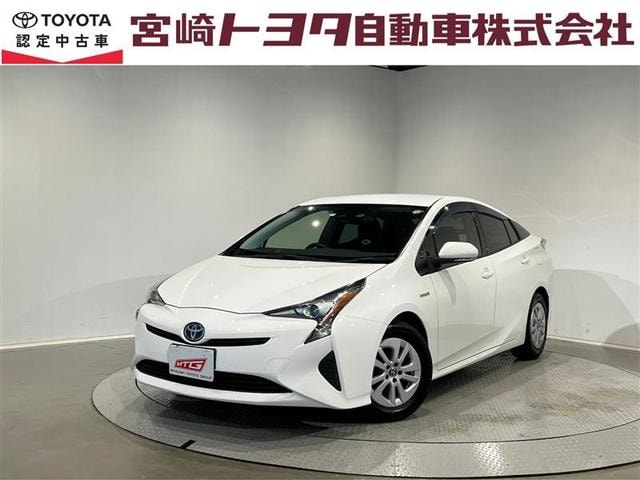 Toyota PRIUS 2018 — фото автомобиля 1