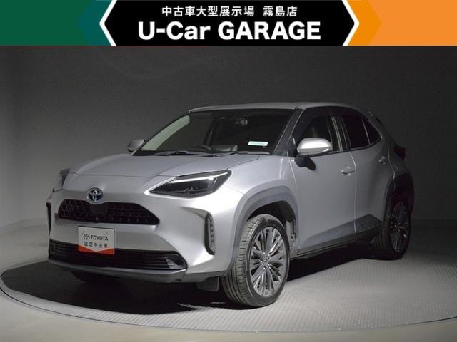 Toyota YARIS CROSS 2022 — фото автомобиля