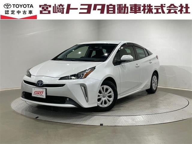 Toyota PRIUS 2021 — фото автомобиля 1