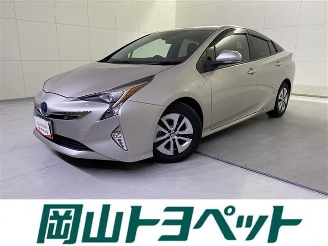 Toyota PRIUS 2016 — фото автомобиля 1