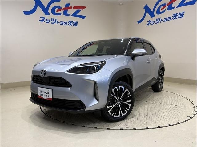 Toyota YARIS CROSS 2024 — фото автомобиля