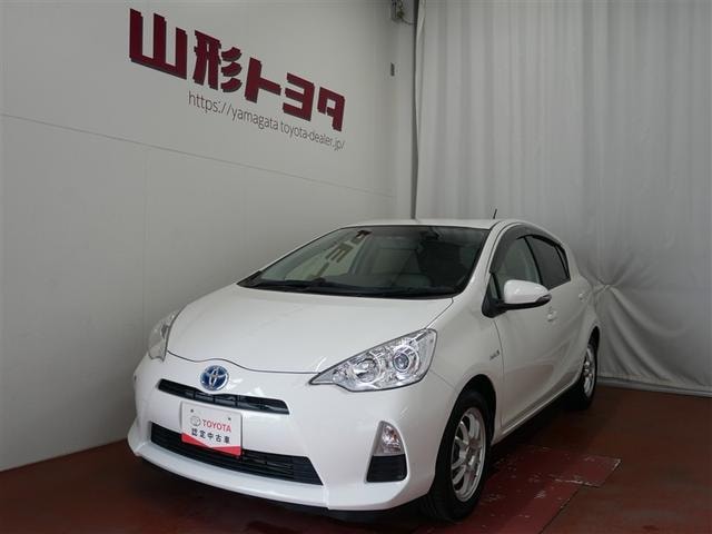 Toyota AQUA 2013 — фото автомобиля 1