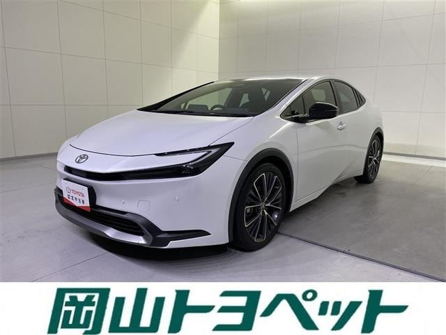 Toyota PRIUS 2023 — фото автомобиля 1