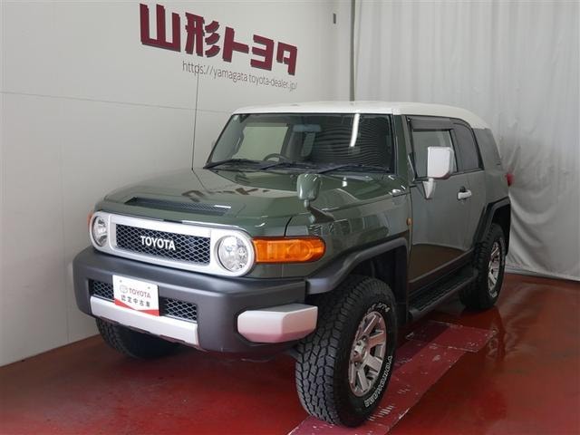 Toyota FJ CRUISER 2014 — фото автомобиля