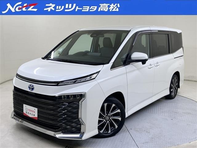 Toyota VOXY 2022 — фото автомобиля 1