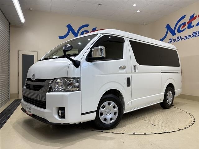 Toyota HIACE VAN 2021 — фото автомобиля 1