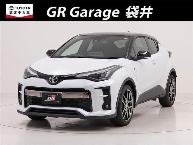 Toyota C-HR 2022 — фото автомобиля 1