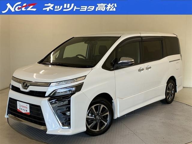 Toyota VOXY 2018 — фото автомобиля 1
