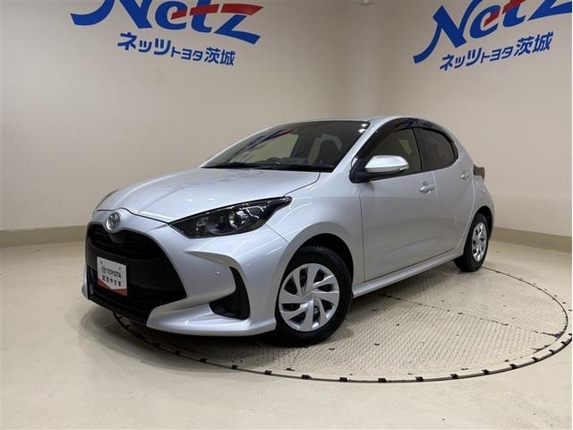Toyota YARIS 2021 — фото автомобиля