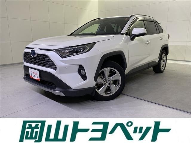 Toyota RAV4 2021 — фото автомобиля