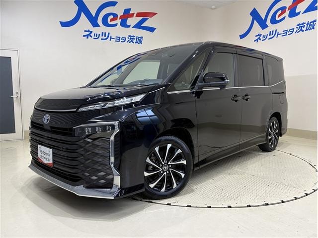 Toyota VOXY 2023 — фото автомобиля