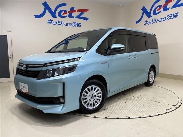 Toyota VOXY 2015 — фото автомобиля