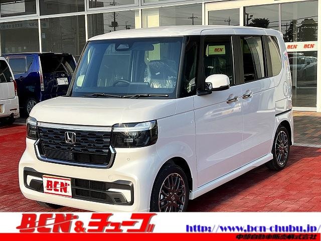 Honda N-BOX CUSTOM 2025 — фото автомобиля 1