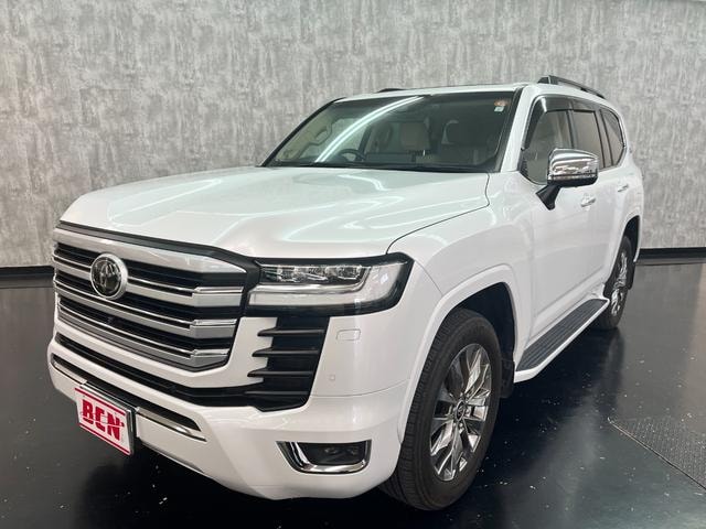 Toyota LAND CRUISER 2023 — фото автомобиля