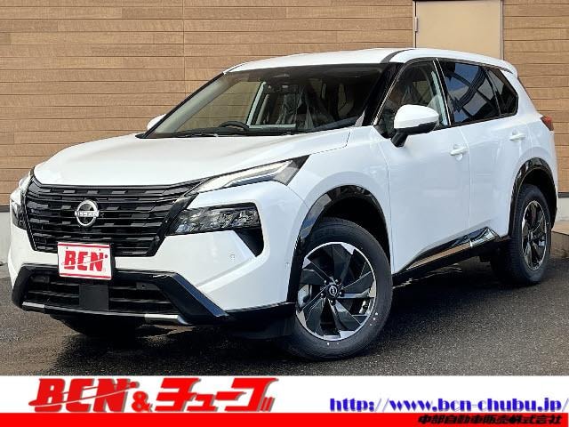 Nissan X-TRAIL 2026 — фото автомобиля 1