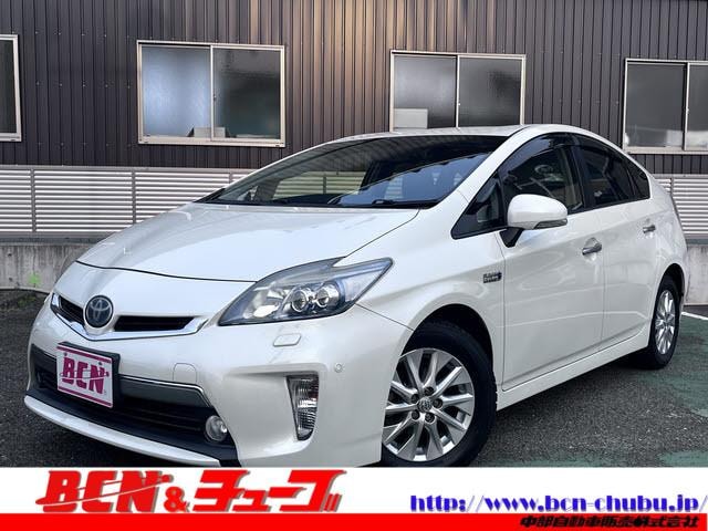 Toyota PRIUS PHV 2013 — фото автомобиля 1