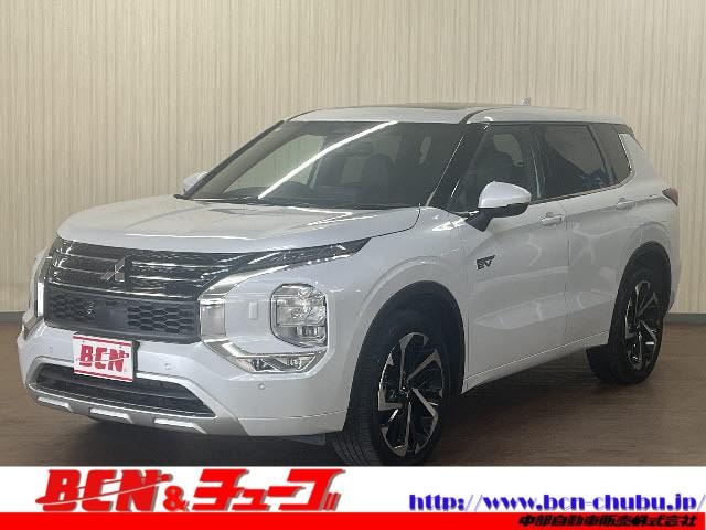 Mitsubishi OUTLANDER PHEV 2024 — фото автомобиля