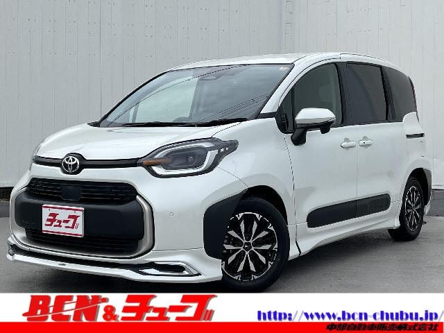 Toyota SIENTA 2022 — фото автомобиля 1