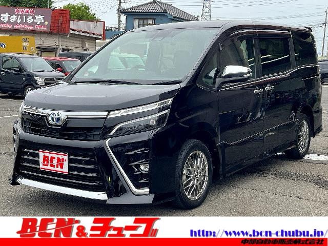Toyota VOXY 2021 — фото автомобиля 1