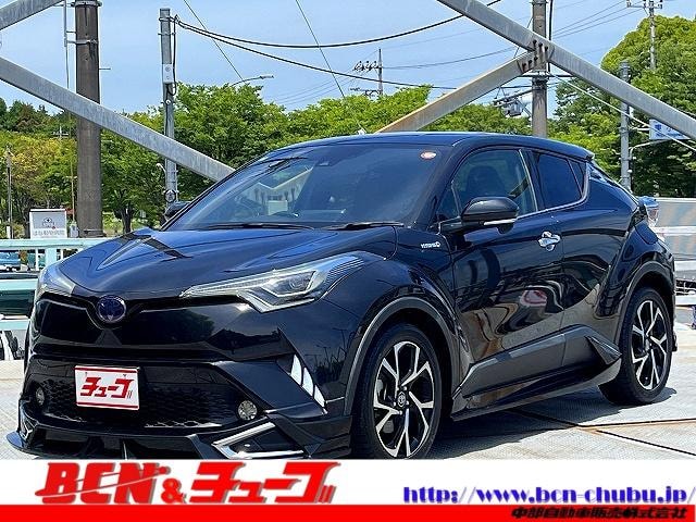 Toyota C-HR 2018 — фото автомобиля 1