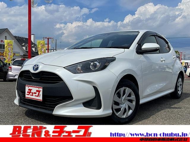 Toyota YARIS 2023 — фото автомобиля