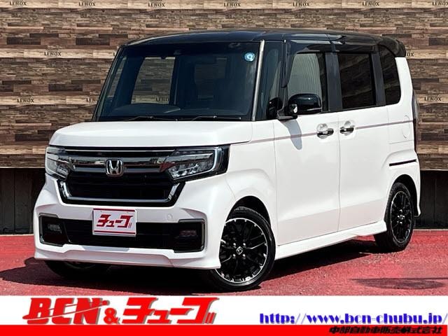 Honda N-BOX CUSTOM 2023 — фото автомобиля 1