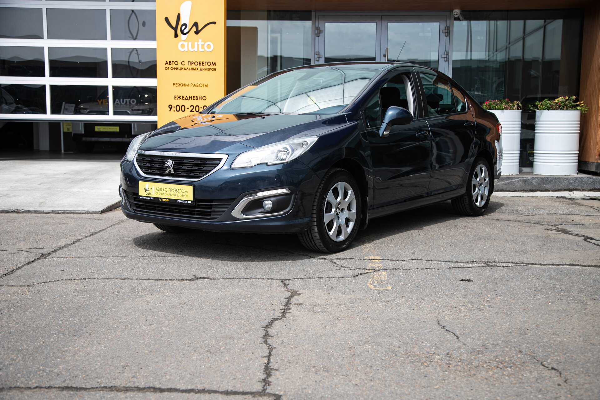 Peugeot 408